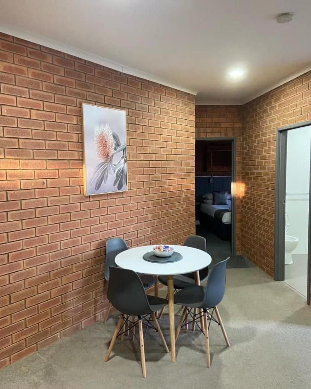 Ashleigh Court Motor Inn Mulwala Extérieur photo