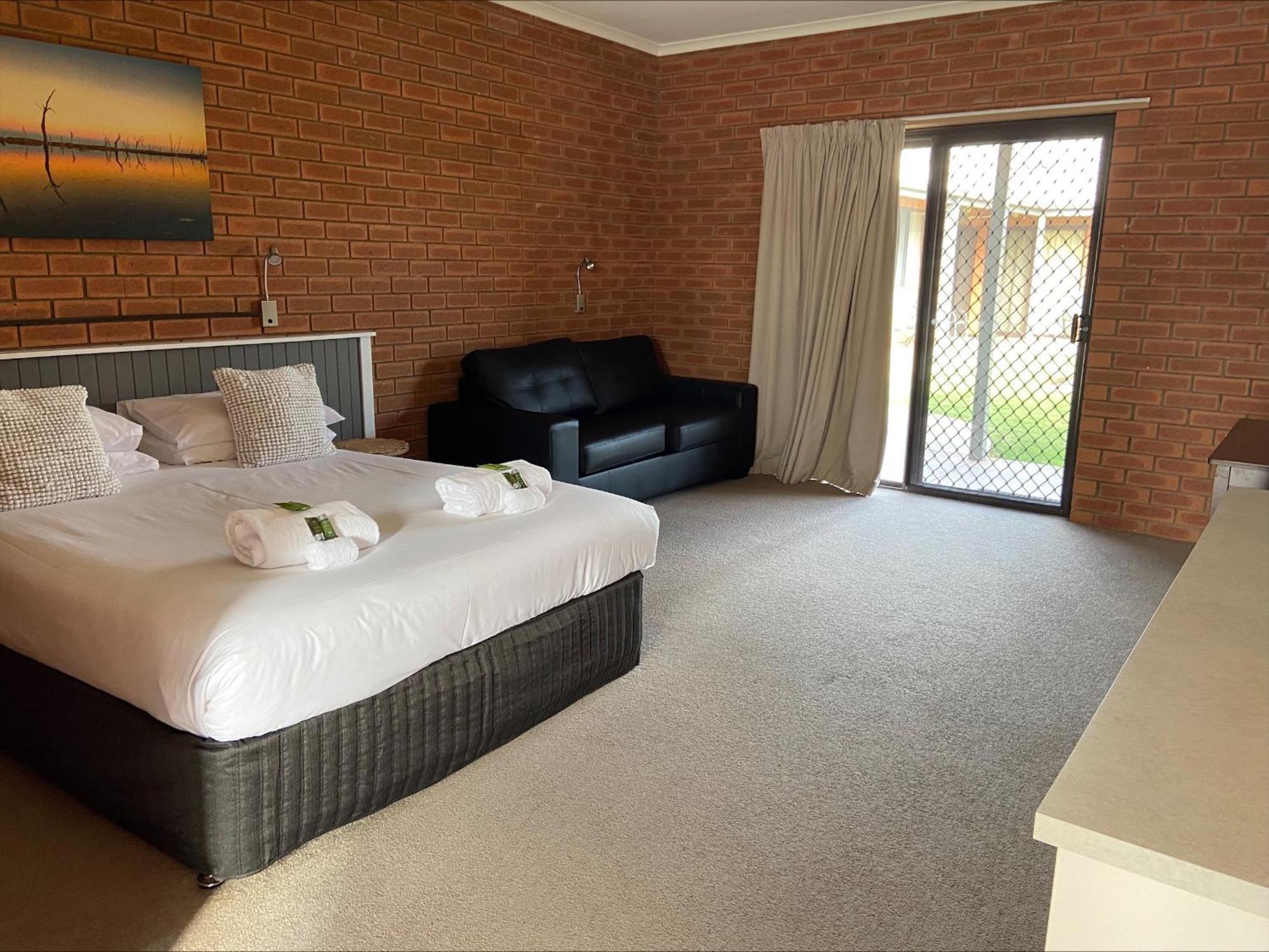 Ashleigh Court Motor Inn Mulwala Extérieur photo