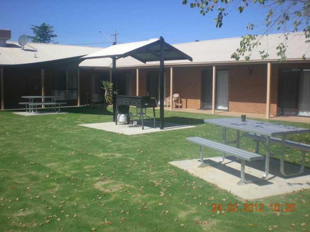 Ashleigh Court Motor Inn Mulwala Extérieur photo